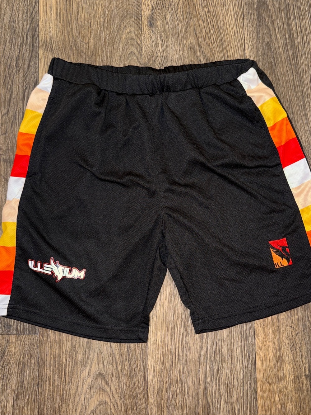illenium hometown collection basketball shorts black orange stripe men’s xs